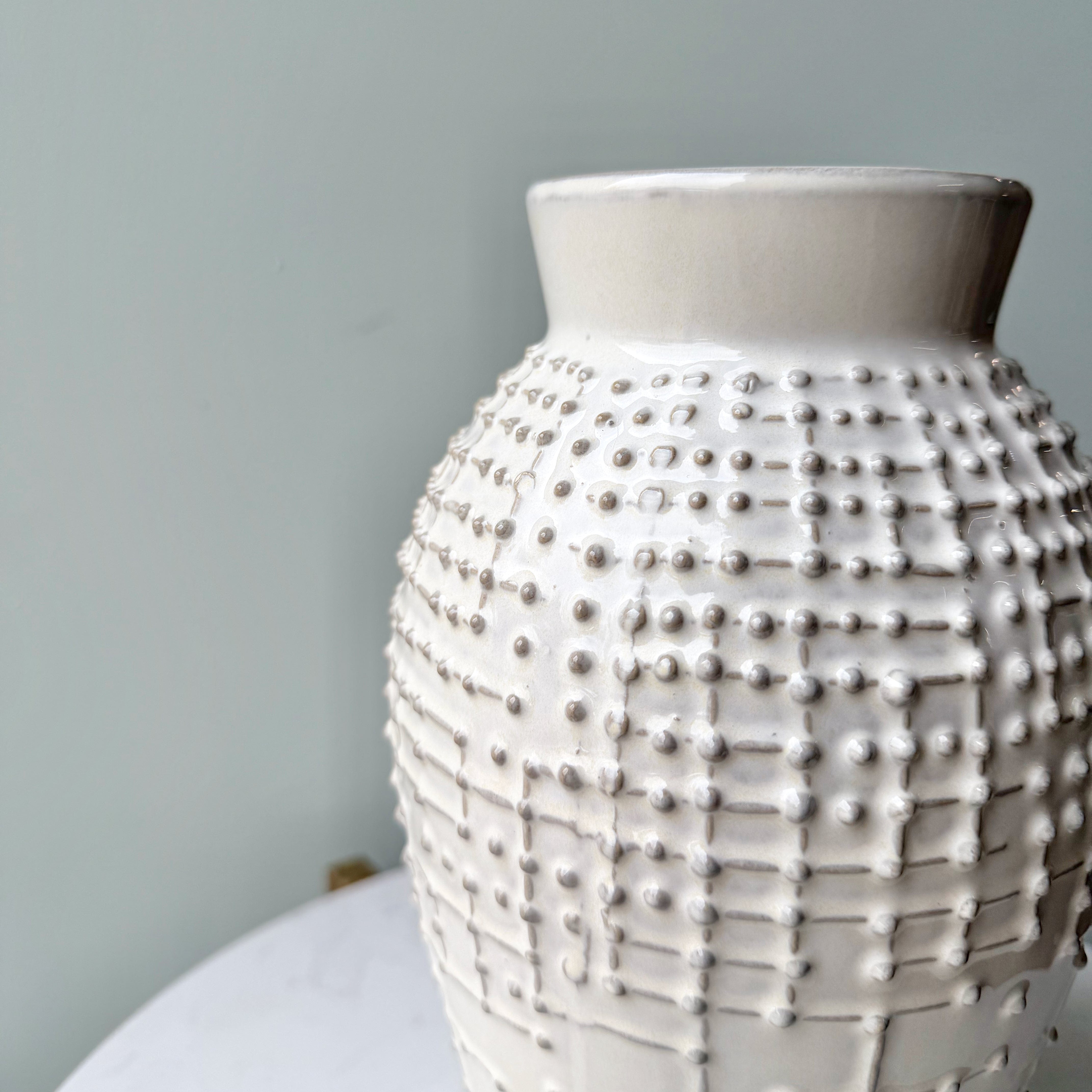 Realistic Small Warm White Dot Vase AHCH-0310 by The Faux Flower Company